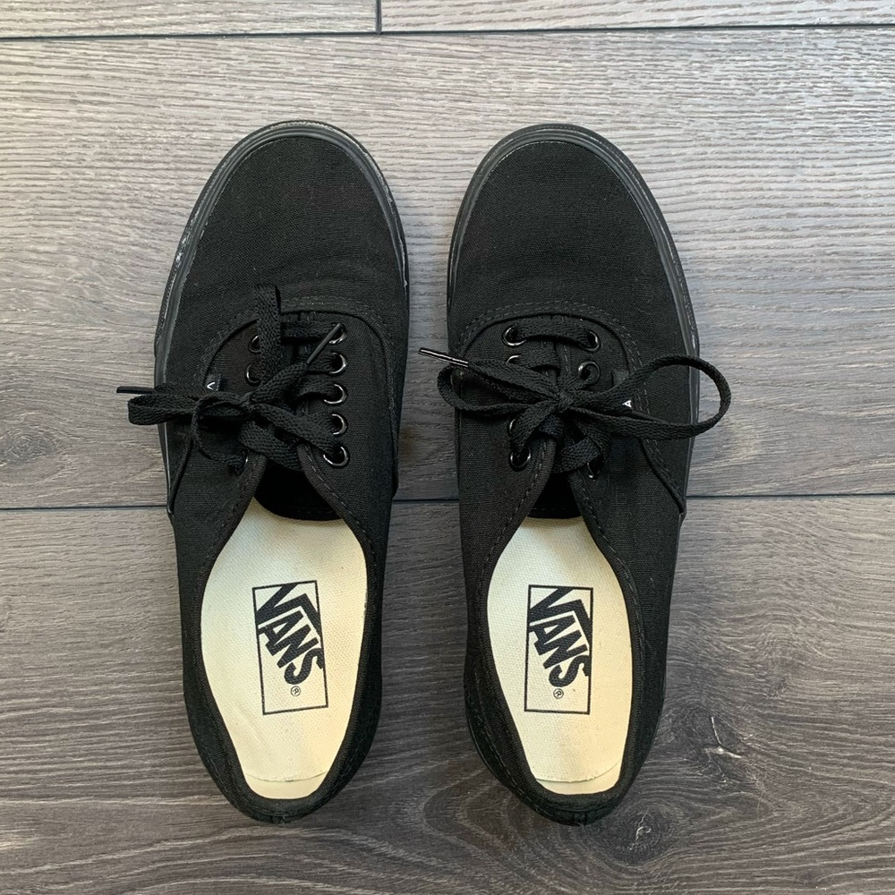 All black low top lo pro vans , mens size 6.5 , womens 8